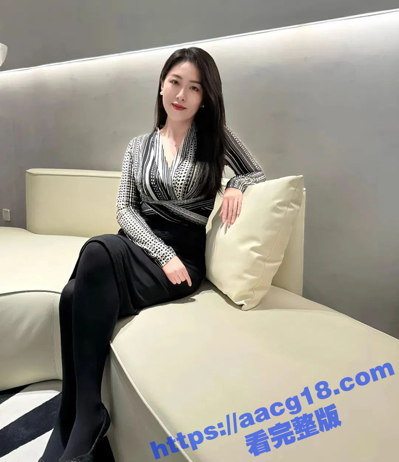 海角妈妈的丰乳肥臀新相关图片