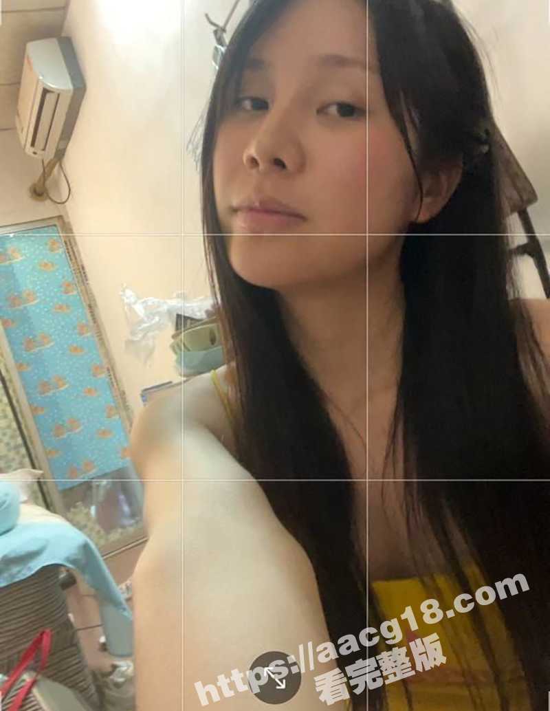 广东极品外围少女 小乳猪 日常私密照和线下约炮视频流出 嫩鲍肥穴只要给钱就上