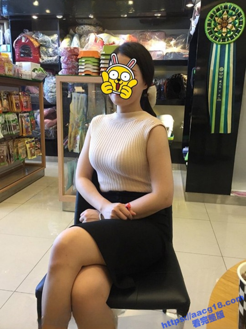 韩国巨乳健身女神晚上相关图片