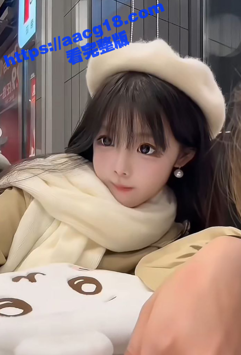 听话的女儿为父亲献上完美身材穿着丝袜的闺蜜 深喉口交后遭受巨棒无套抽插内射 全程对白极其淫荡
