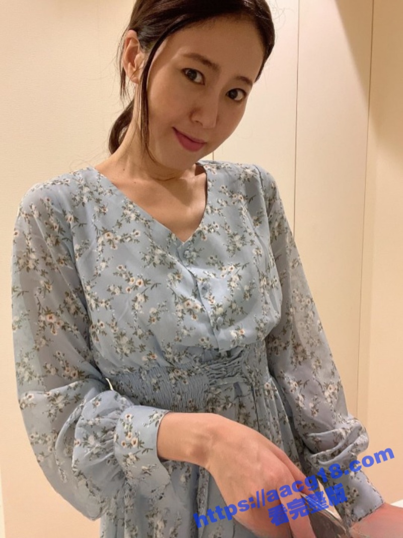 日本极品巨乳人妻 乔相关图片