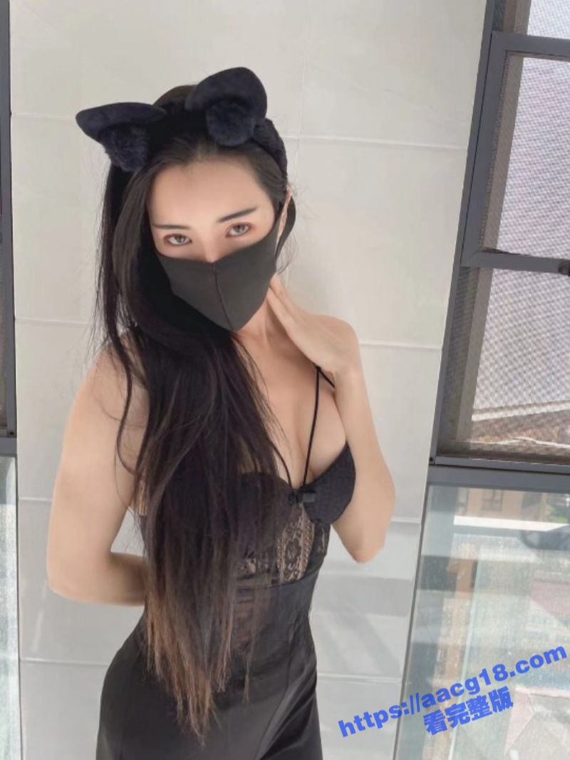 云南昆明 推特网红女神 COCO 大尺度户外户外露出视频流出 高颜值极品尤物全裸打篮球