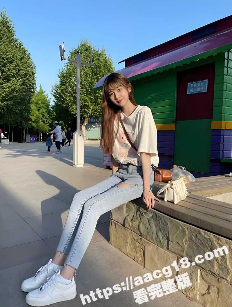 极品长腿女神和男友吵架喝多后 竟被一群露营猛男强奸 前后夹击多人轮奸 叫声嘶哑爽到瘫痪