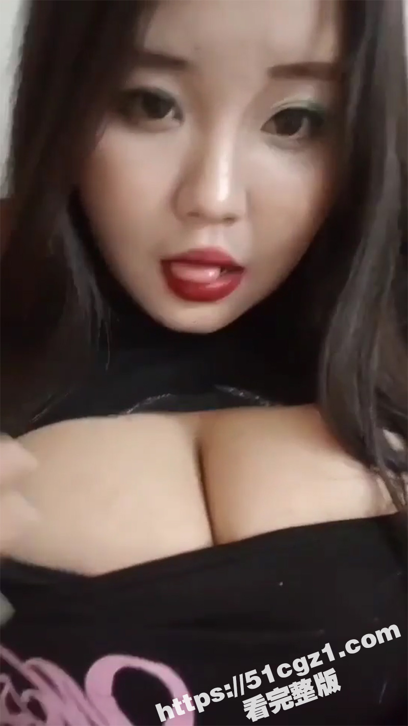 快手巨乳肥臀网红反差相关图片