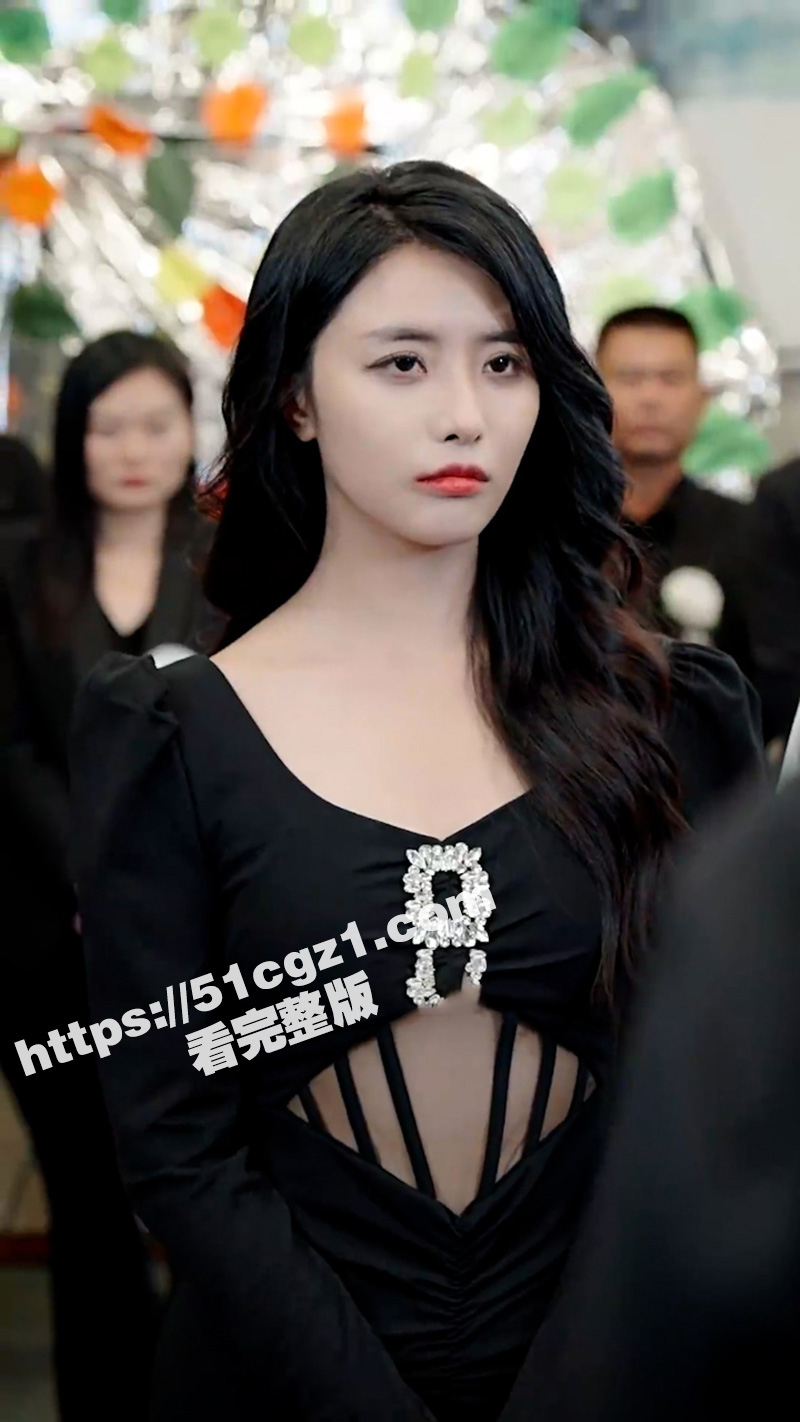 短剧《外卖员竟是万亿相关图片