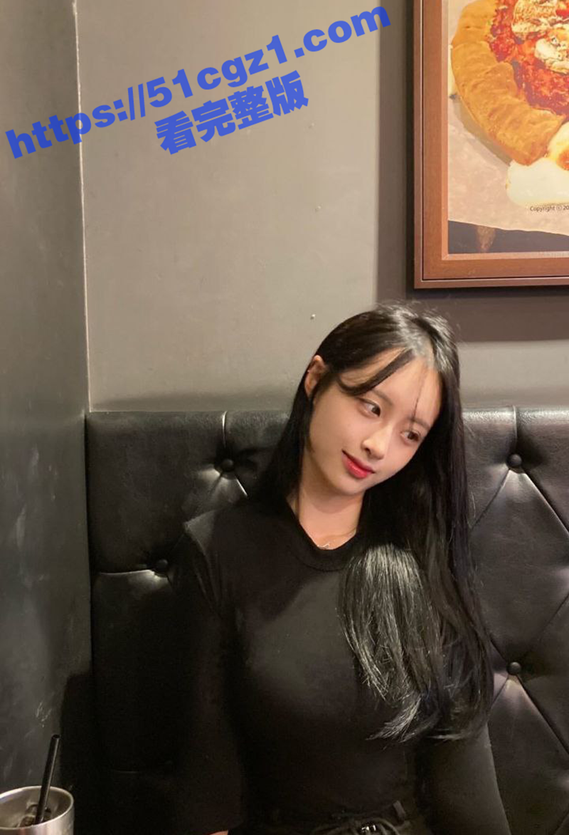韩国女子大学清纯校花 朴雨熙 被富二代带到酒店轮奸 闺蜜姐妹齐上阵用小穴迎接乱棍抽插 捆绑吞精花样百出