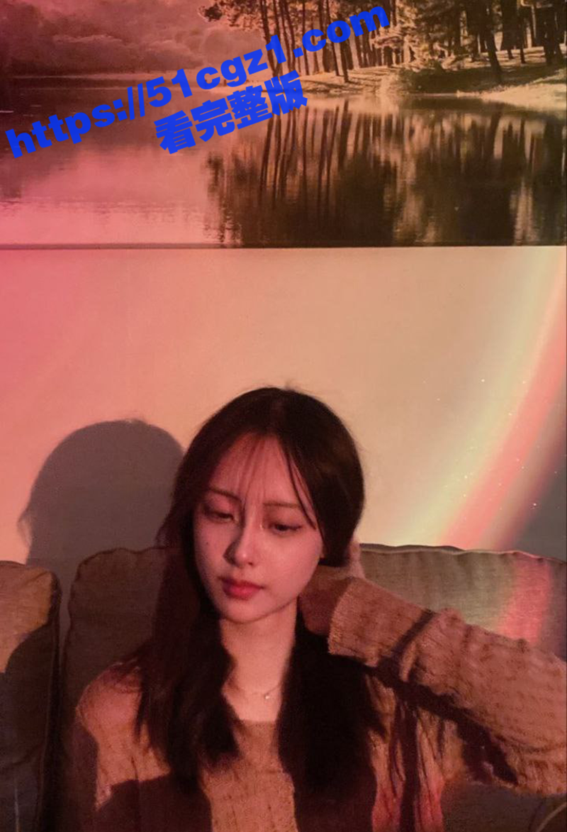 韩国女子大学清纯校花相关图片