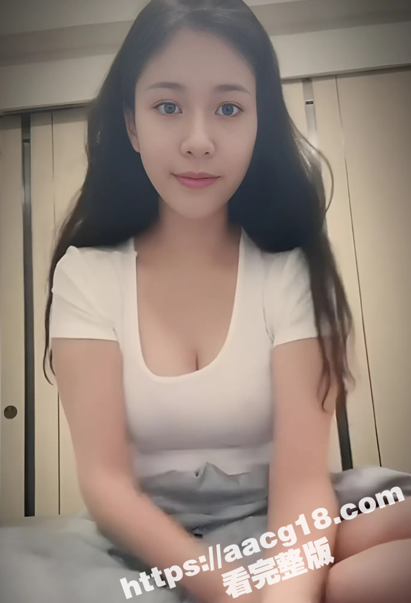 香港银行美女职员 Coco 女神借款无力偿还 露奶裸体视频被网贷公司全网爆出 极品大胸 身材十分诱人