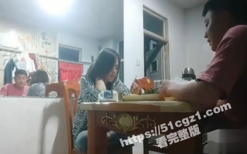 小叔子趁大哥出差到家相关图片
