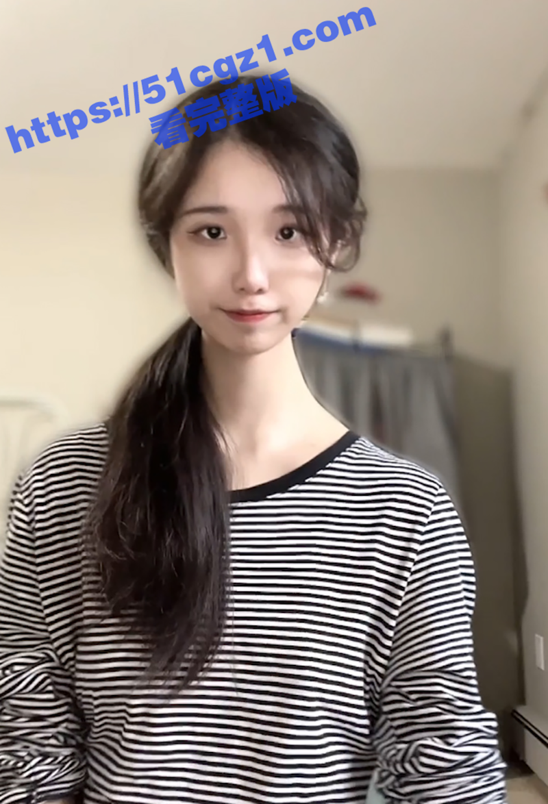 四川美院艺术生 宋一彤 清纯女神被调教成淫骚母狗 肛塞乳夹自慰抠穴 母狗跪地爬行只为讨主人欢心