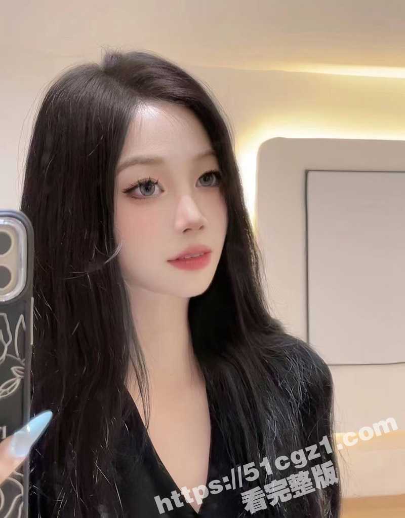 河南女大学生 李梦瑶 露脸黑丝自慰视频流出 23岁少女性欲旺盛渴望被主人调教 反差母狗真是骚极了