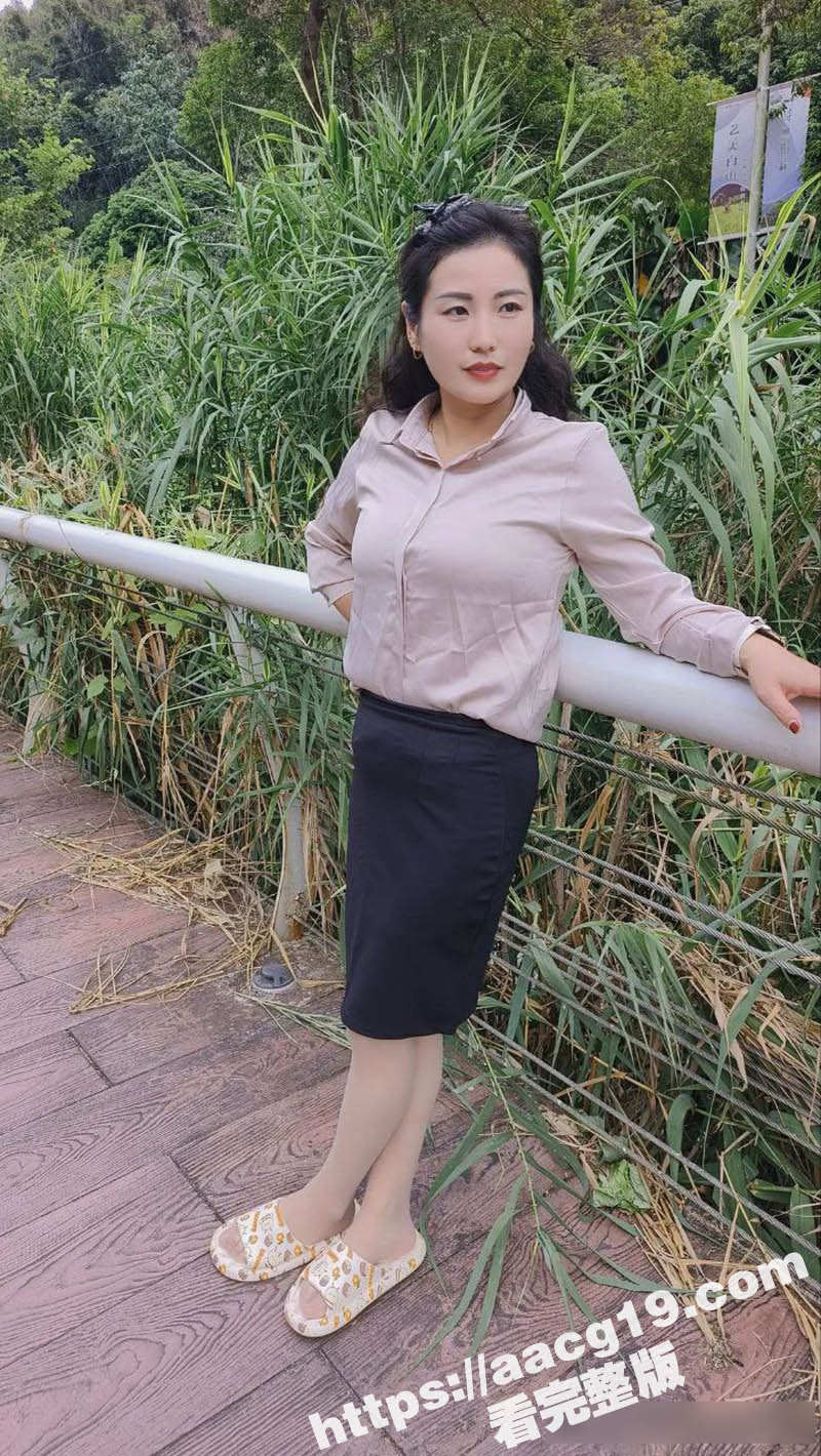海角乱伦大神 和小嫂相关图片