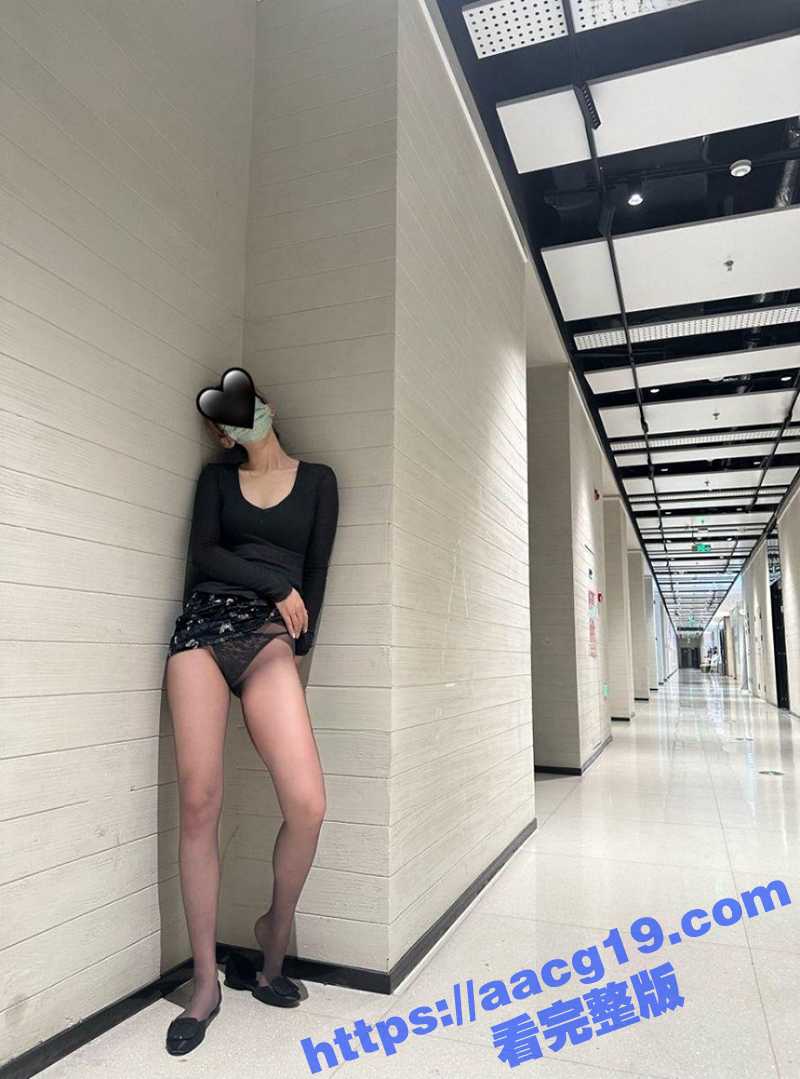 千呼万唤的喷射女王S相关图片