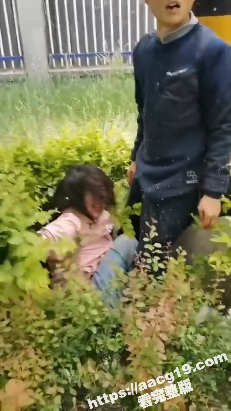 强奸犯被突脸制止 光相关图片