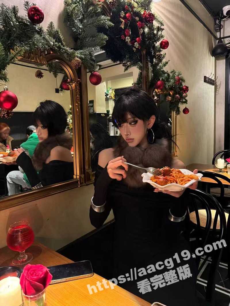 抖音女神 贾滢玲  相关图片