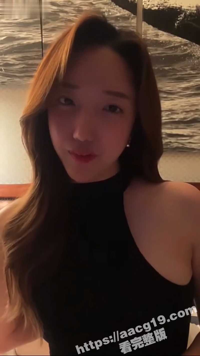 独家曝光大韩航空公司空姐 175美乳超模身材全裸自慰视频流出 靠直播打赏脱衣揉奶子吸粉无数