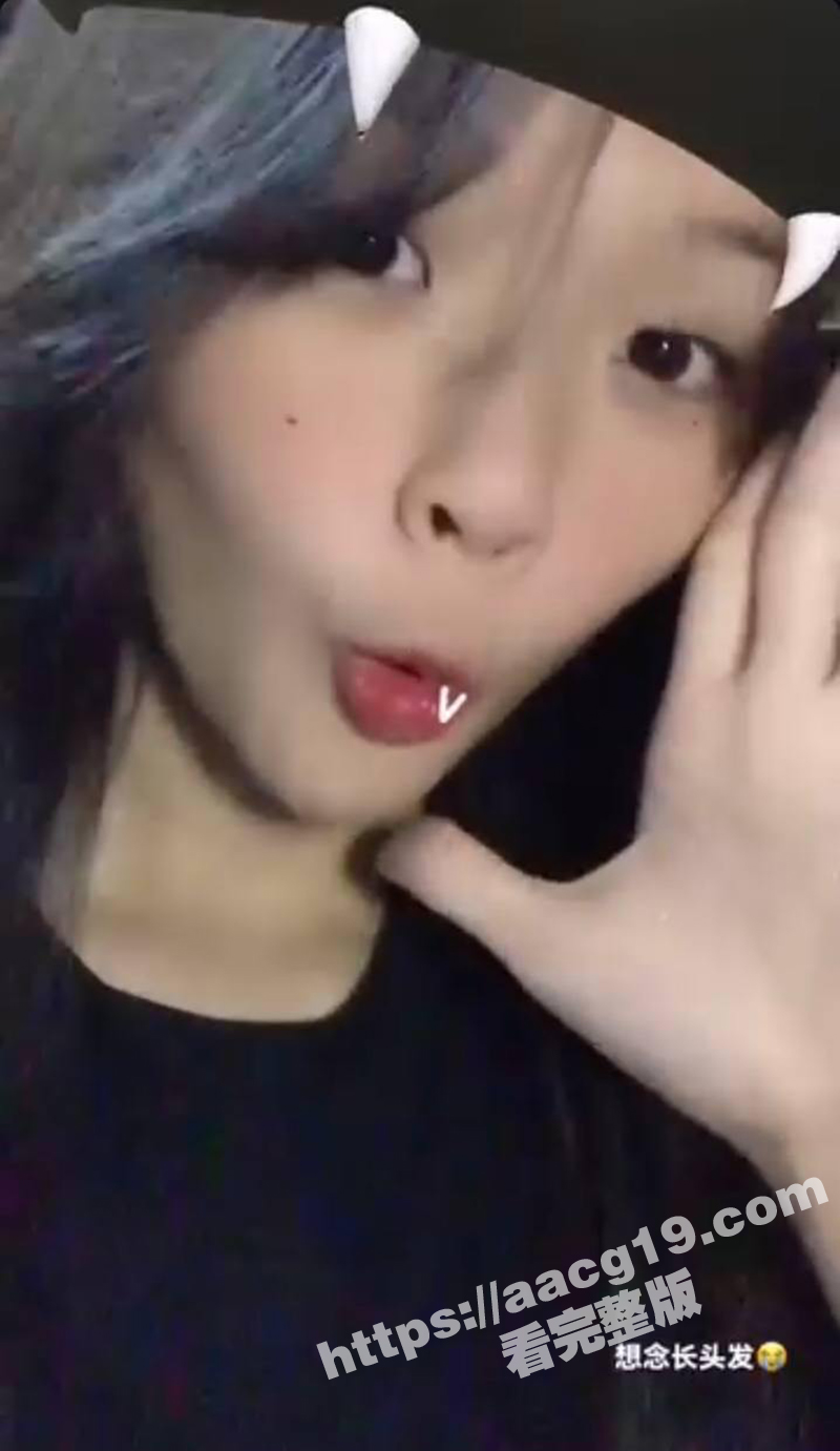 马来西亚槟城19岁甜美女学生反差惊人 连洗澡都在直播自慰1v1裸聊 分手后被前男友曝光大尺度视频