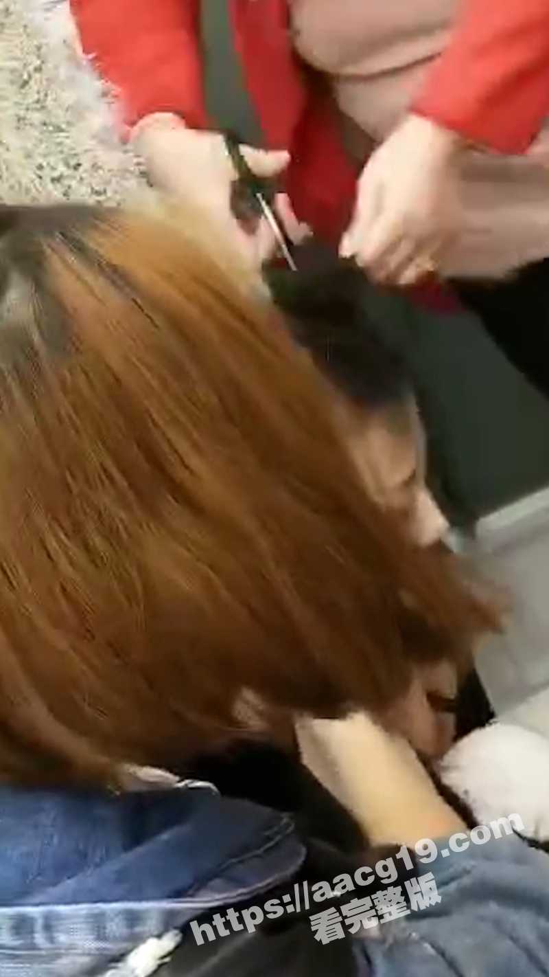 漂亮的服装店长知三当相关图片