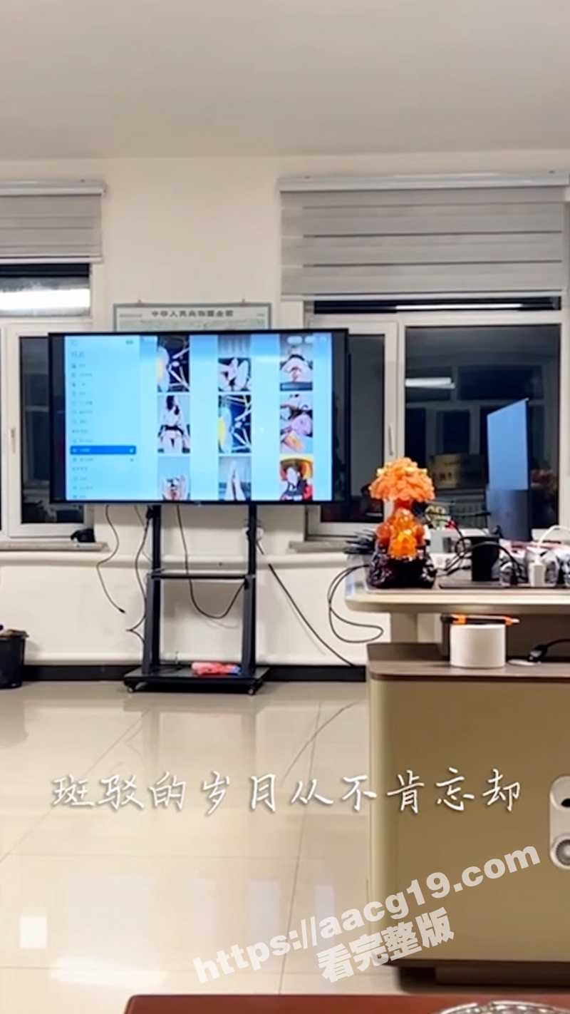 摄影师男友拍下自己与相关图片
