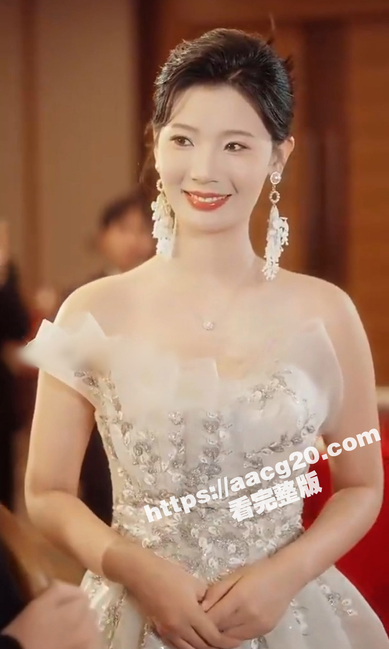 短剧《女秘书的邀请》双胞胎女秘书楚天骄 是梦境还是现实？