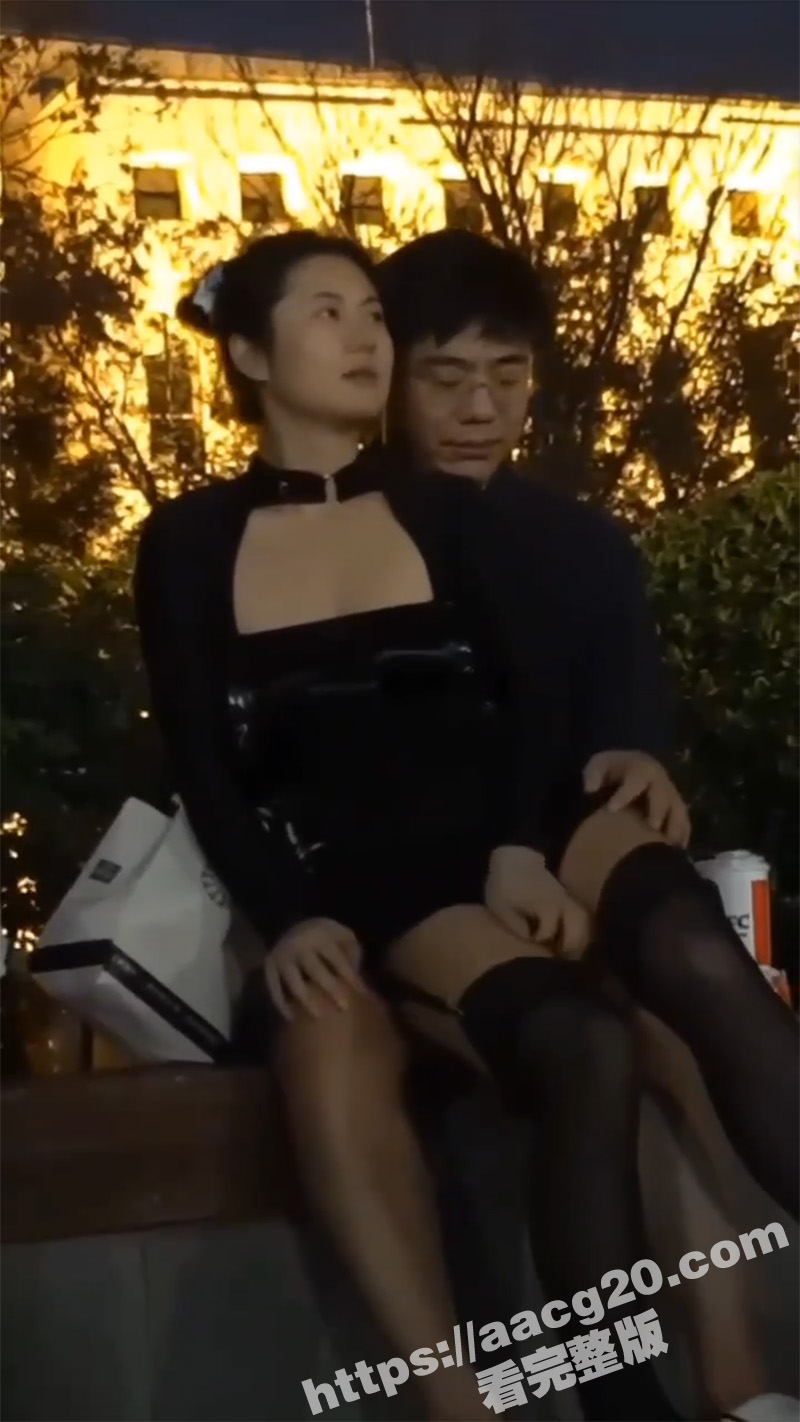 大神抄底偷拍 大胆小相关图片