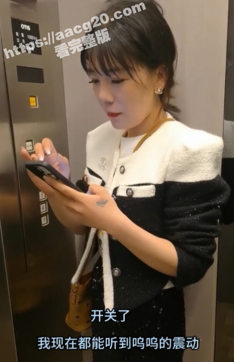 奇骚无比的已婚少妇母相关图片