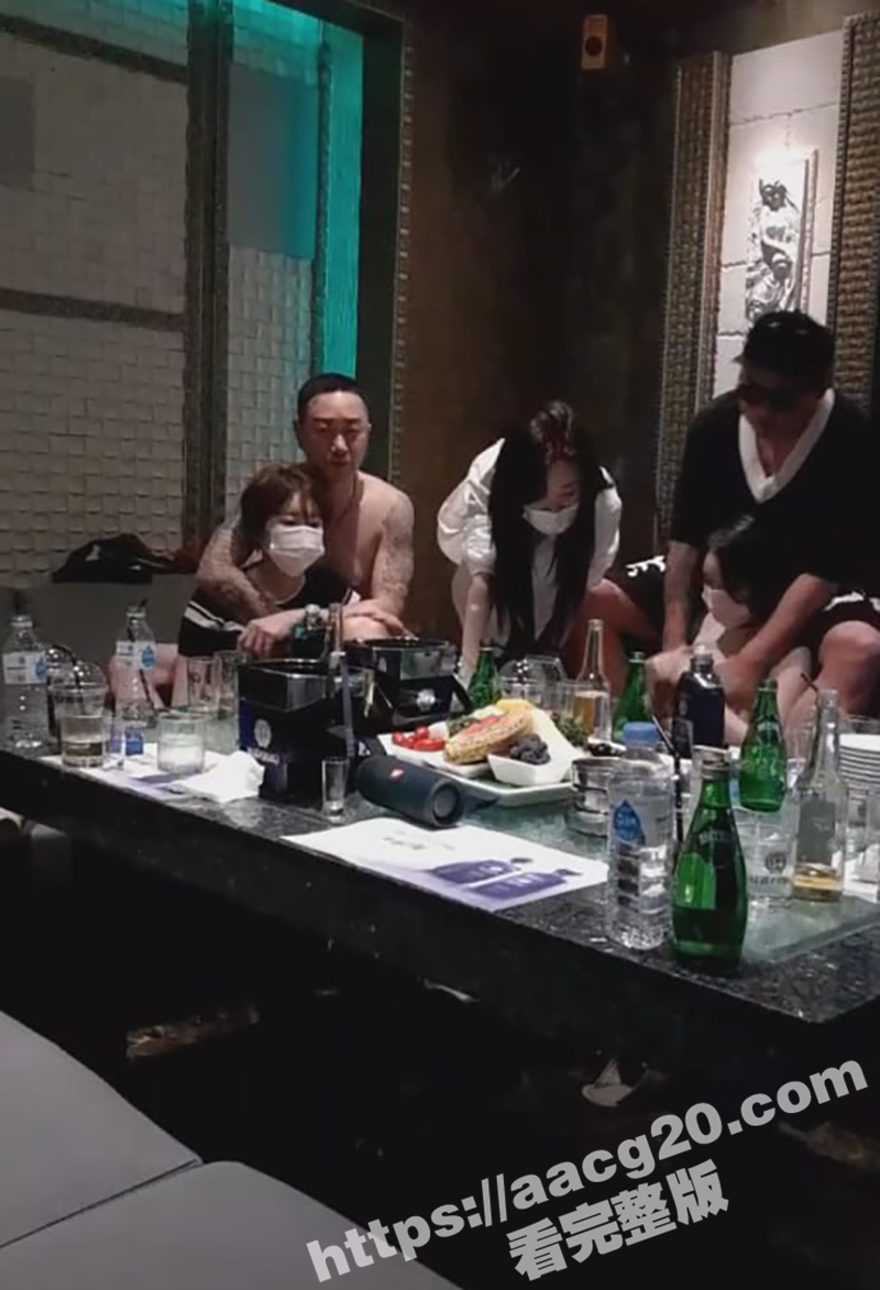韩国暗黑KTV淫乱聚相关图片