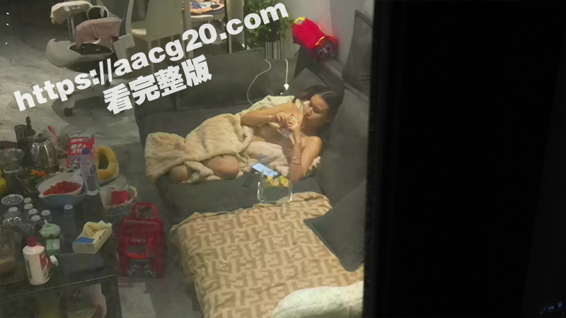 无人机偷拍裸女 江苏相关图片