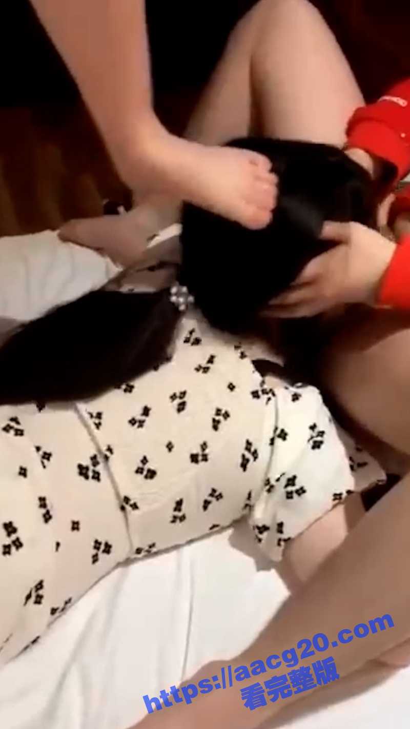 女子灌醉闺蜜给男友当相关图片