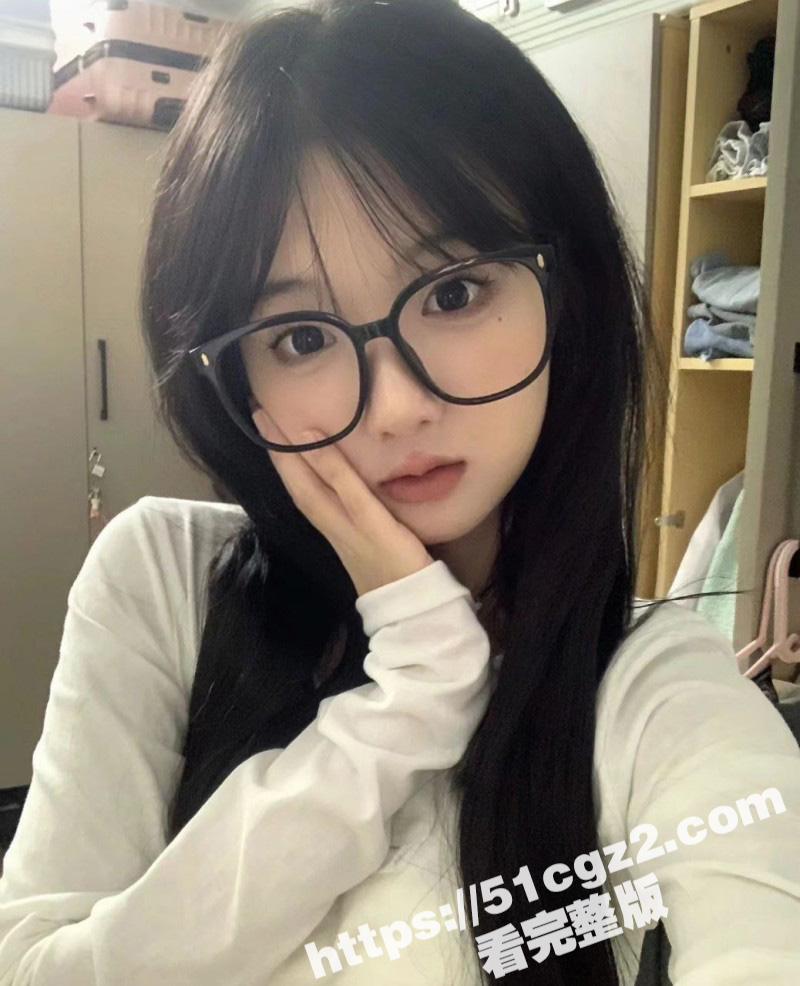 乱伦大神和妹妹同居的相关图片