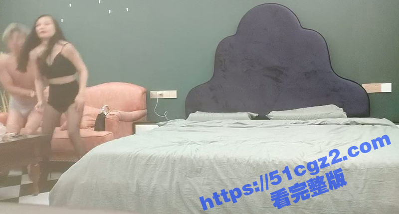 小伙豪掷3000元探相关图片