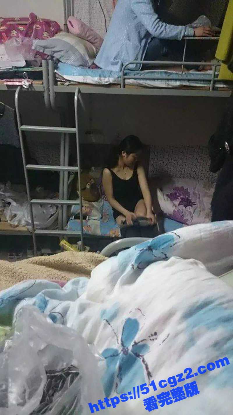 女大学生为还高利贷 相关图片