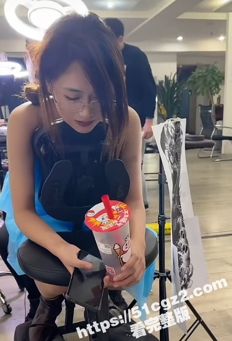 杭州中学美女英语老师相关图片