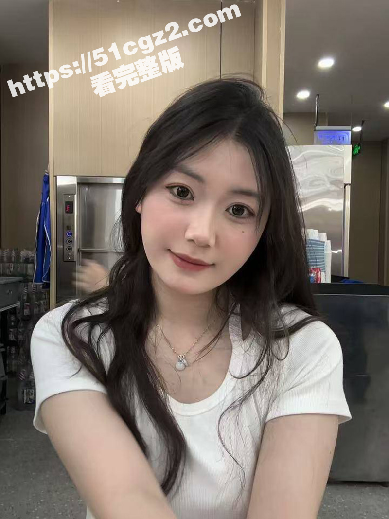 00后网黄嫩妹 小橘相关图片