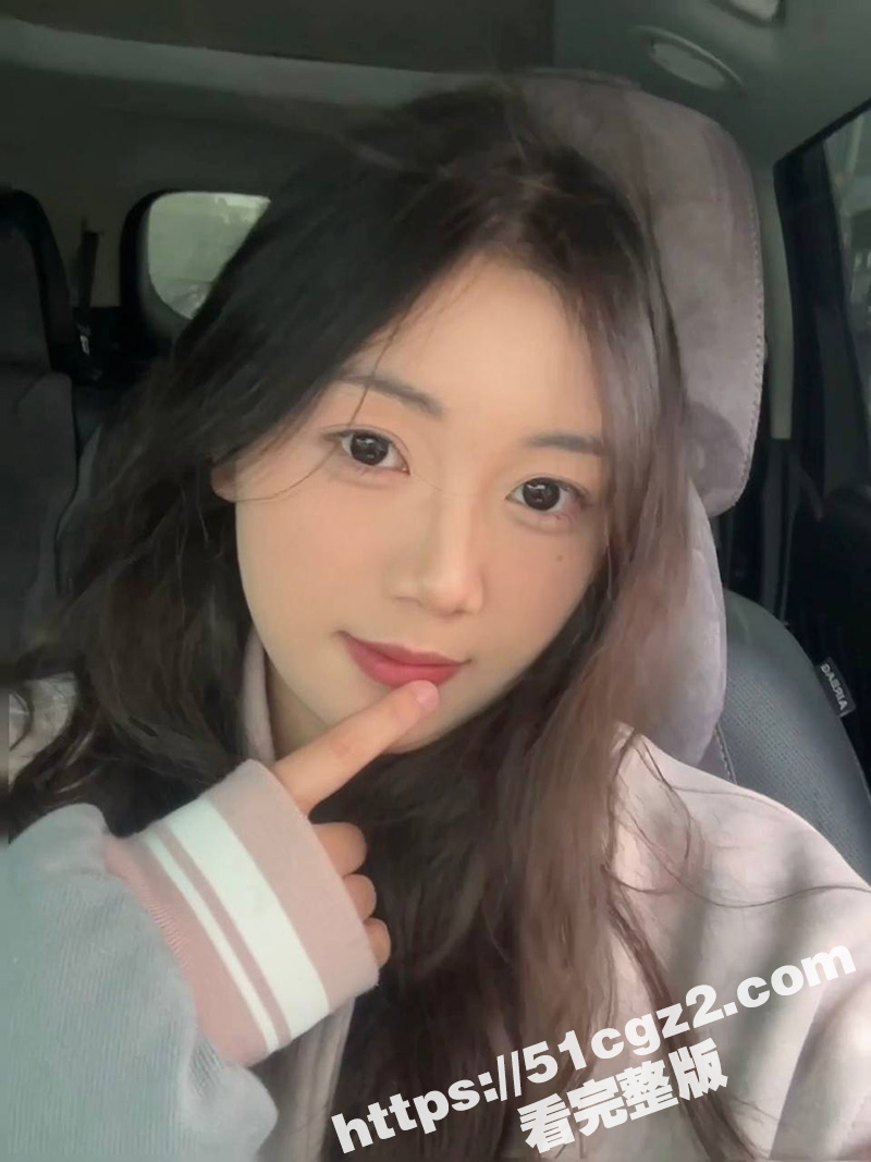 00后网黄嫩妹 小橘相关图片