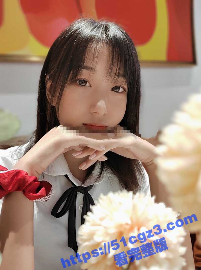 合租室友变炮友 性瘾美女长期自慰被偷拍 喝醉后被男舍友爆操蜜穴无套内射