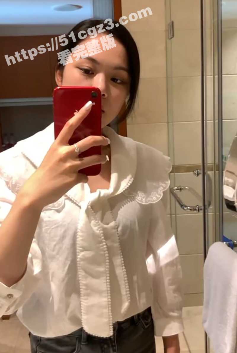 气质美女被金主包养沦陷性海 带贞操锁都能被玩弄到高潮 淫语骚话不断大喊：爸爸操我喜欢爸爸的大鸡巴
