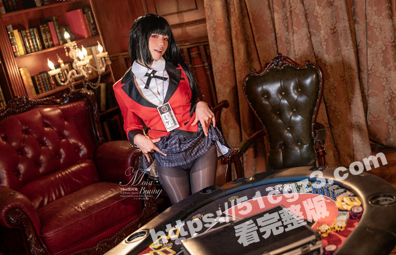 咬一口兔娘 12月最相关图片