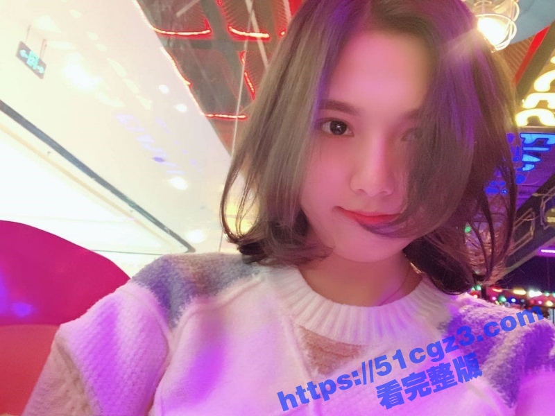 高颜值反差婊母狗性爱实录 身穿黑丝 完美露脸 极品美胸诱人至极 提锭猛操！
