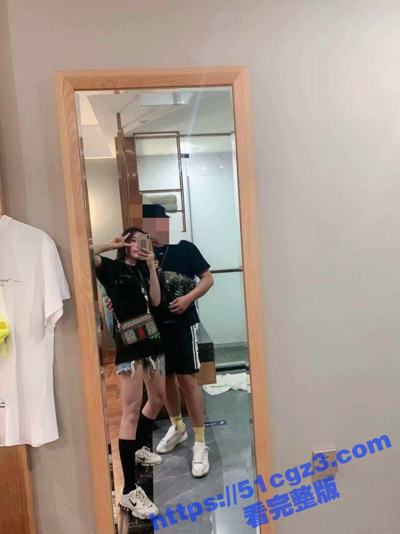高颜值反差婊母狗性爱相关图片