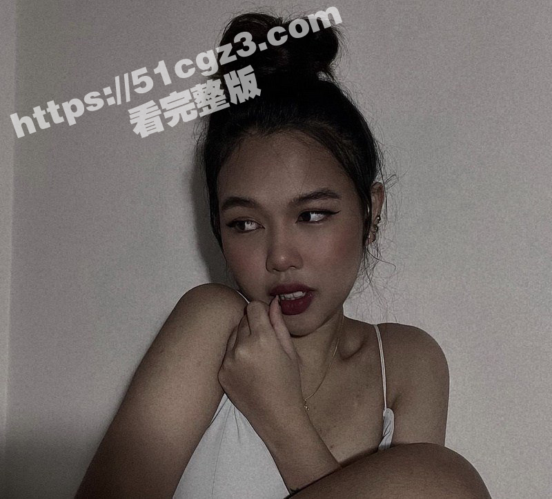 新加坡偶遇极品混血妹子 口活一流高敏感体质被舔后狂喷水 操熟后狂发露点自拍非常反差