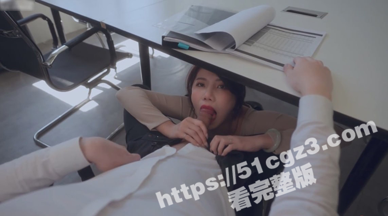 极品尤物E杯巨乳人妻相关图片