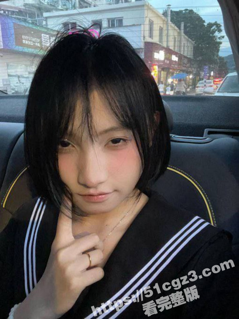 重庆医科大学妹李静怡 与花臂炮友性爱视频流出 身材纤细玉乳粉嫩 后入抽插泛出白浆