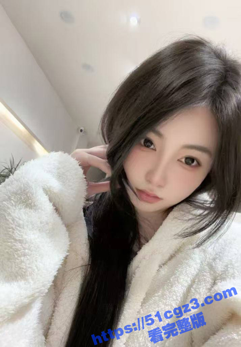 海角大神变态骚爹 撕烂20岁女儿的黑丝 无套插入白虎嫩穴 唤醒女儿的性欲 忘我做爱激情淫叫
