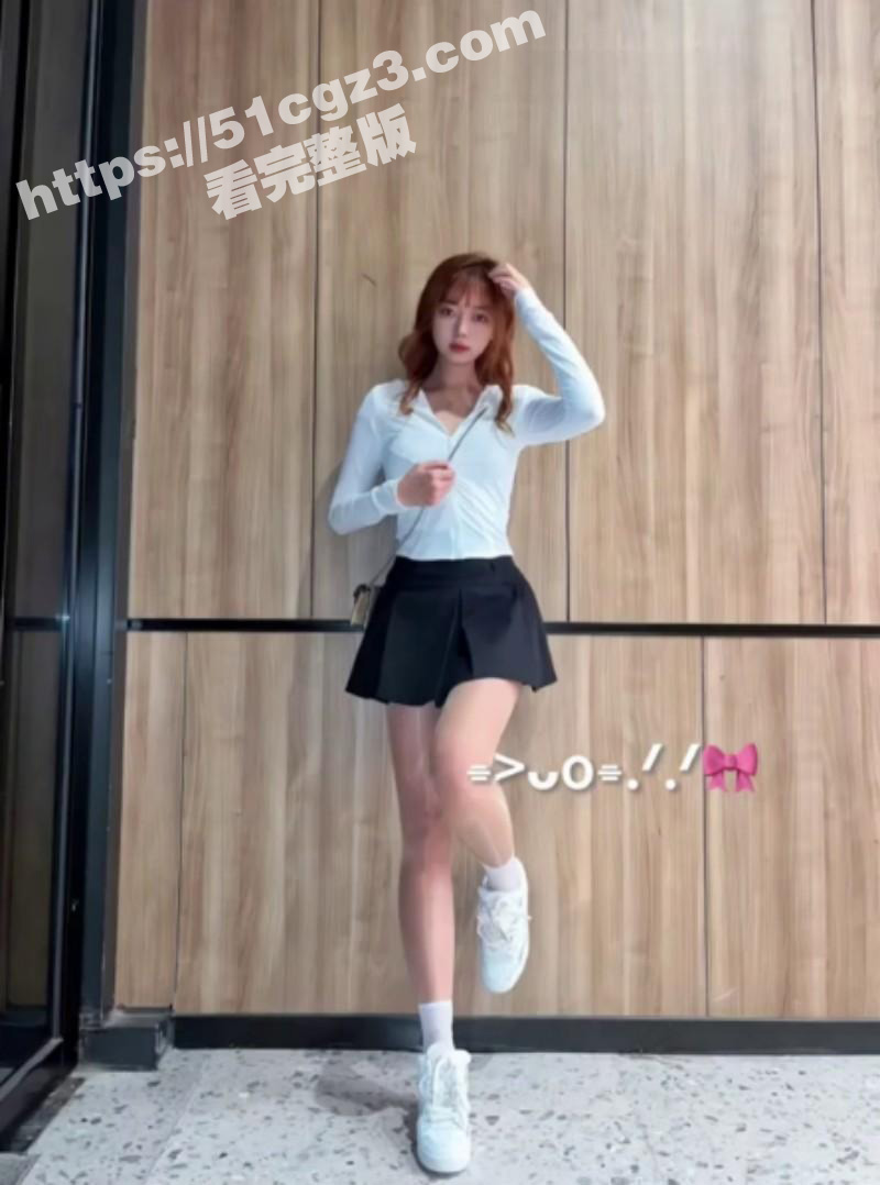 抖音高颜值嫩妹 小d相关图片