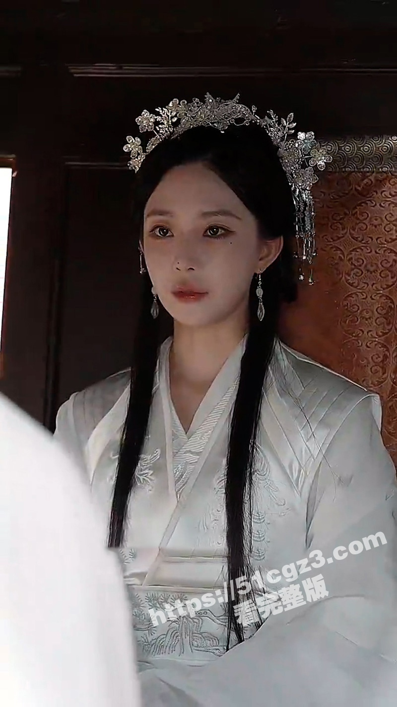 穿越短剧《开局女帝盯上了我的彩礼》我意外穿越古代当县令 女帝微服私访看上了我？