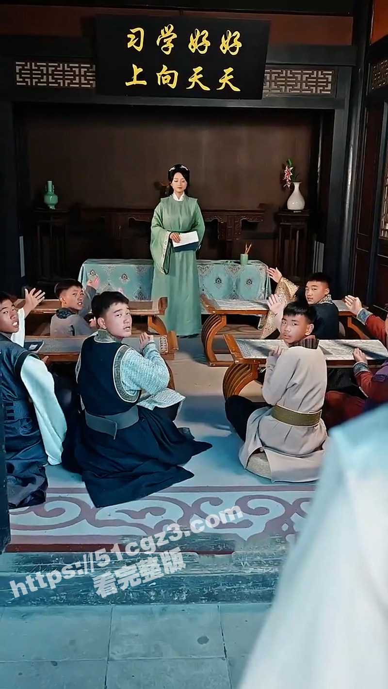 穿越短剧《开局女帝相关图片
