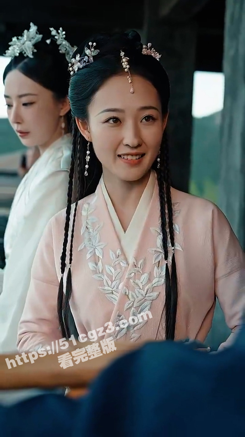 穿越短剧《开局女帝相关图片