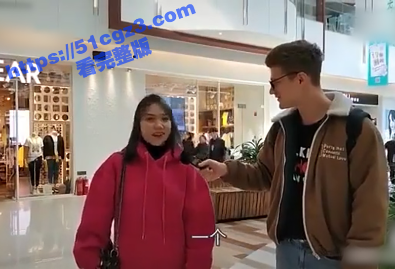 抖音外国小哥在中国街相关图片