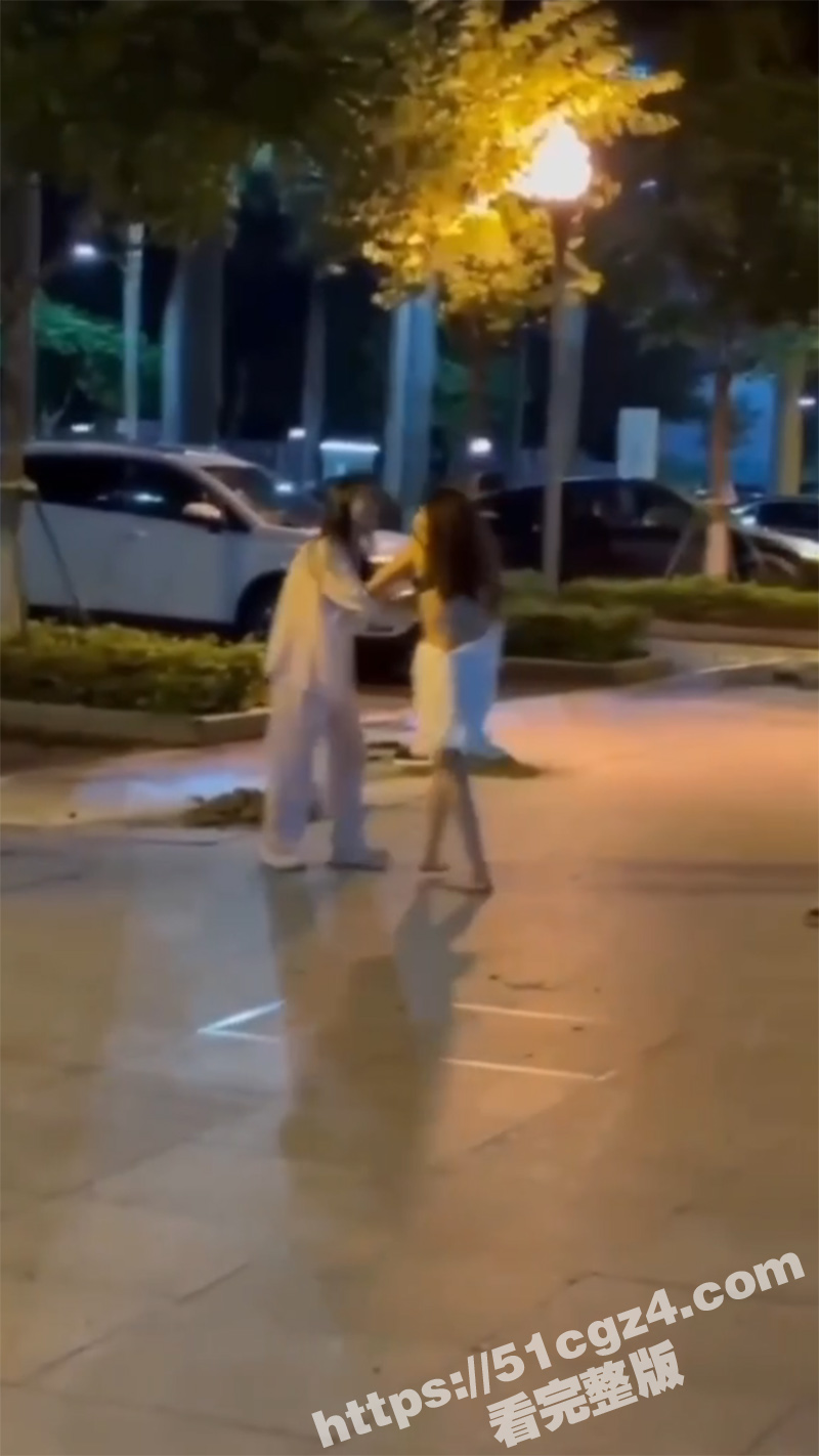 广西街头捉奸现场 性相关图片